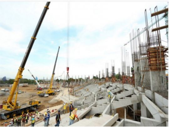 GRUAS_ESTADIO_2